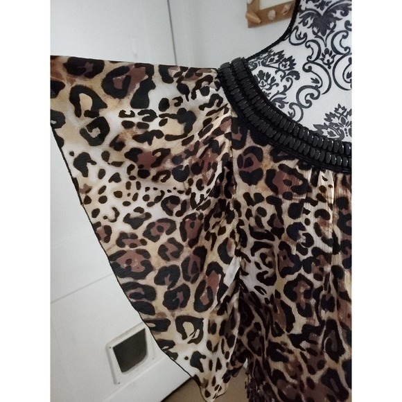 Bebe animal print silky blouse - Picture 4 of 6